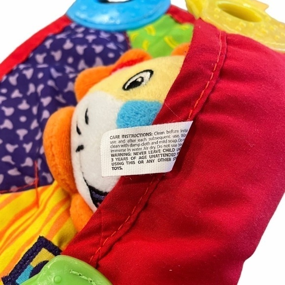 Nuby Lion Baby Teething Blanket Blankie Toy Plush Crinkle Squeak Teether Lovey - Picture 4 of 6